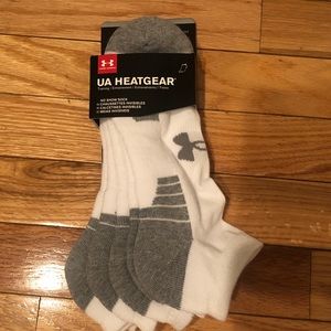 Under Armour heat gear athletic socks